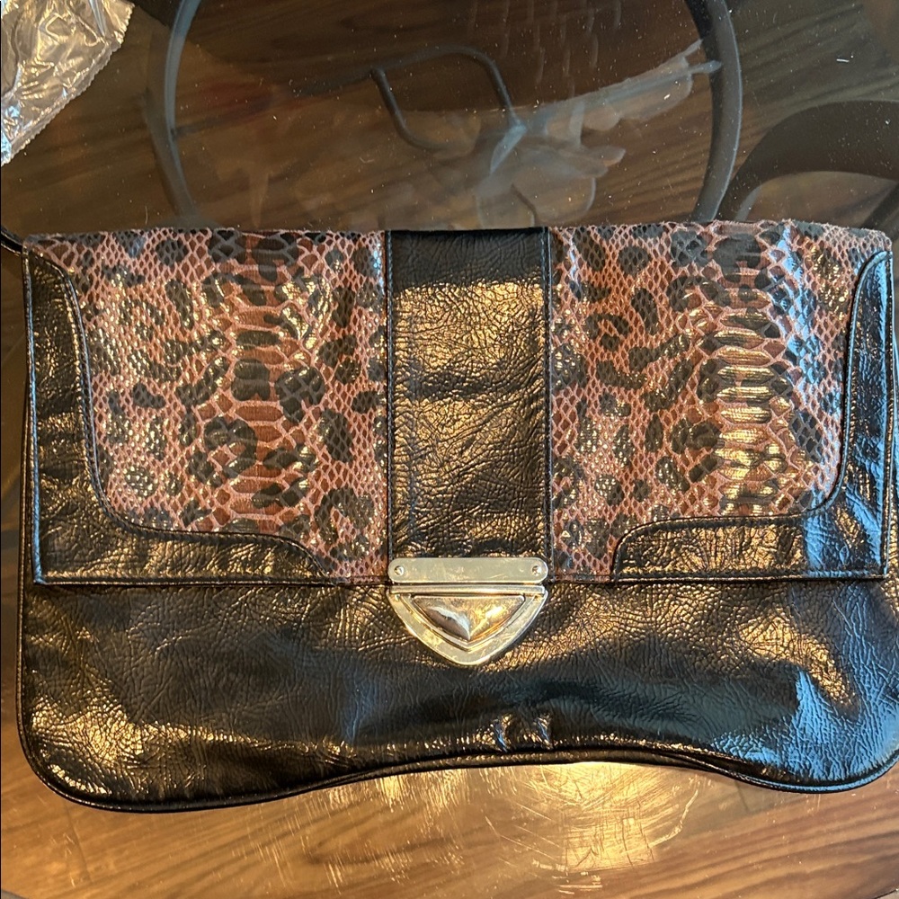 Source Unknown Black and Brown Clutch